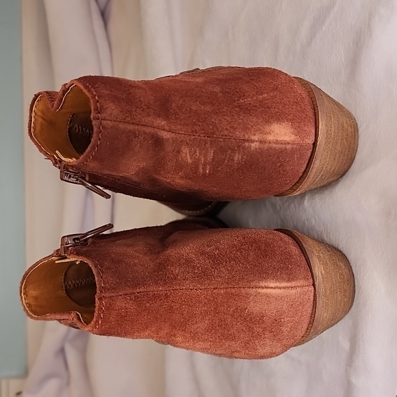 Boho Ginger Suede Ankle Boots - Picture 5 of 8